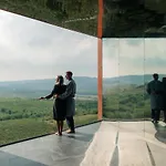 Roxanich Winery And Design فندق