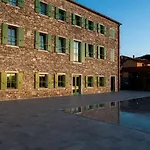 Hotel Roxanich Winery And Design