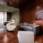 فندق Roxanich Winery And Design 4*