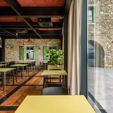 Hotel Winery & Design Roxanich 4*