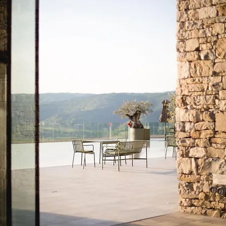 Winery & Design Roxanich Hotel