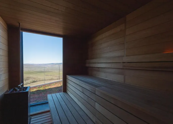 ROXANICH Winery&Design Hotel 4*