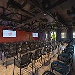Roxanich Winery And Design
