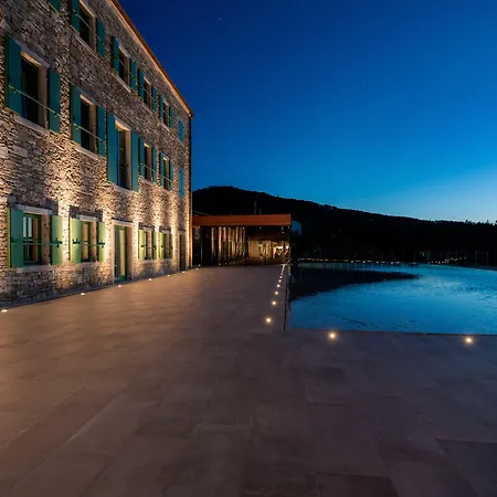 Hotel Roxanich Winery And Design