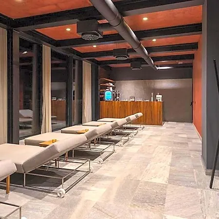 Roxanich Winery And Design