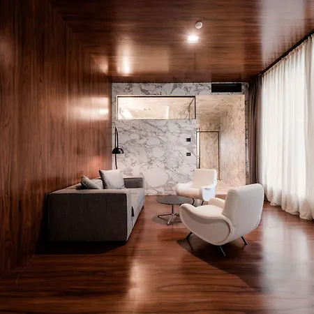 Roxanich Winery And Design 4*